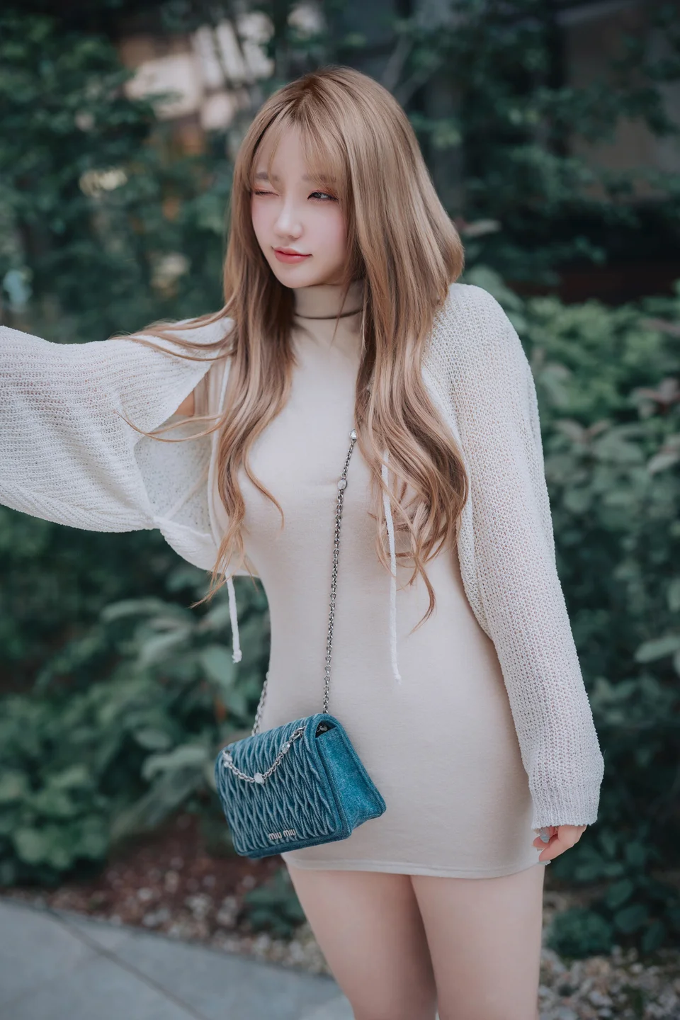 孙乐乐(Son Ye-Eun)-115 Happy Solo Birthday [251P-982MB] tg@simisebaisi 【丝足阁】009.webp